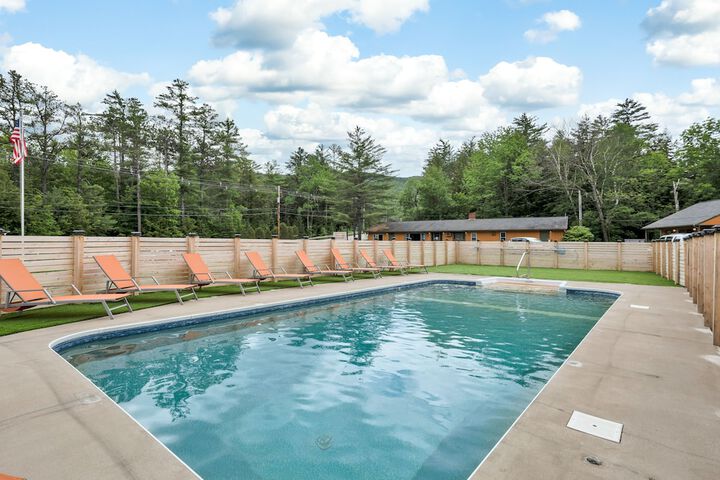 Pool 17 of 185