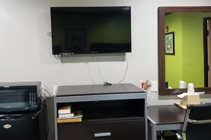 Room 18 of 47