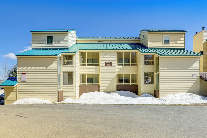 Picturesque Mt. Spokane Condo Near Skiing & Biking!