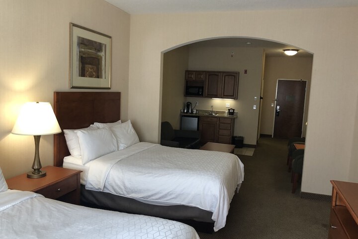 Room 27 of 47