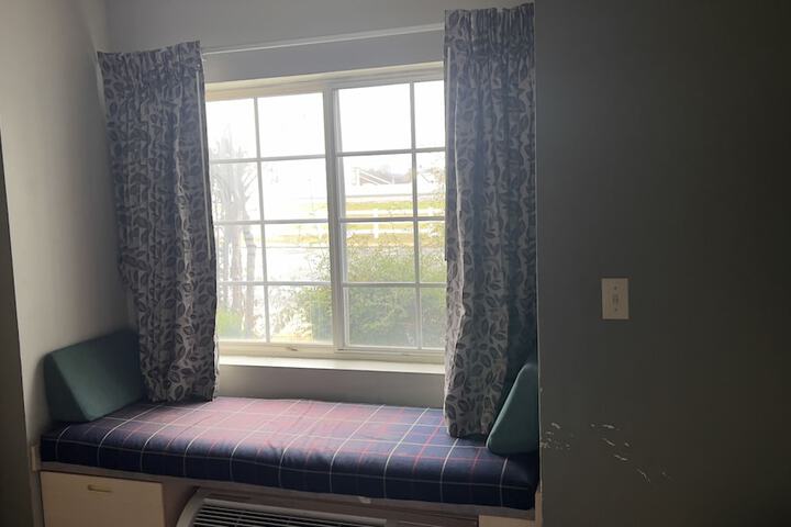 Room 17 of 20