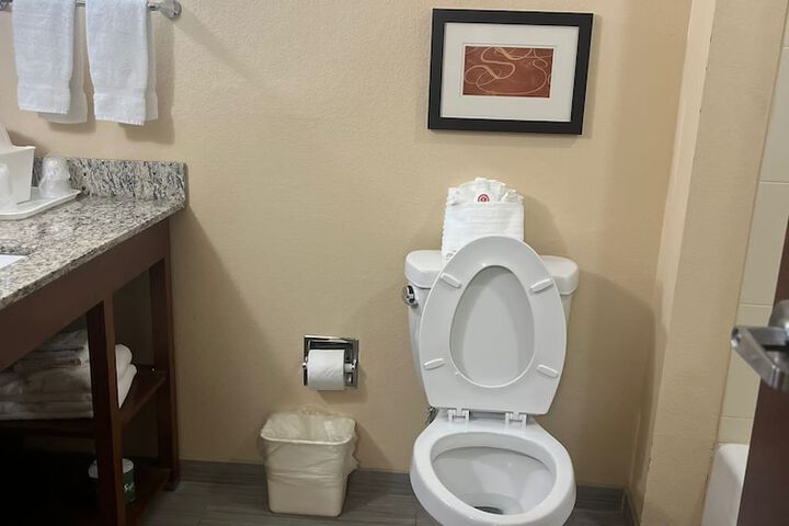 Comfort Suites Cotulla near I-35