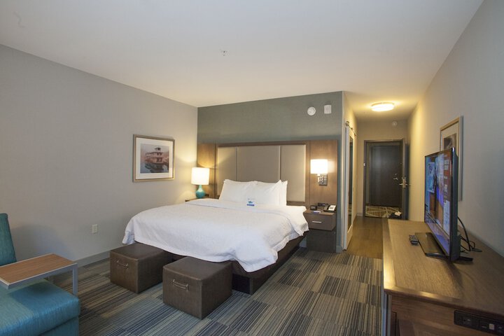 Room 35 of 81