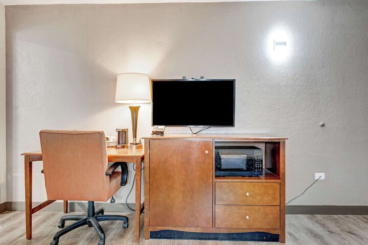 Room 29 of 46