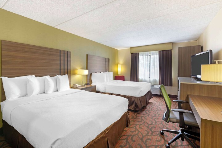 Room 16 of 25