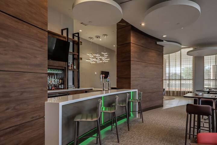 Hilton Garden Inn Dallas at Hurst Conference Center