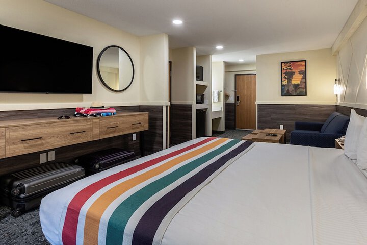 Room 27 of 59