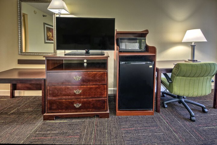 Room 9 of 20