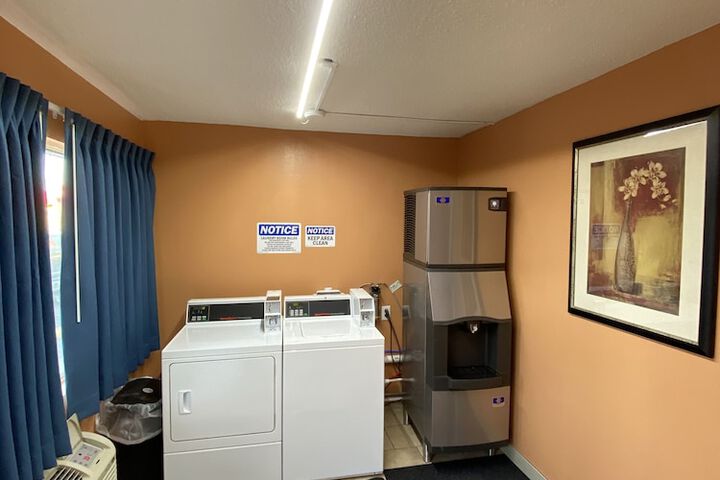 Room 18 of 22
