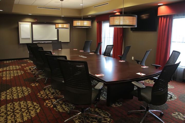 Teddys Residential Suites Watford City