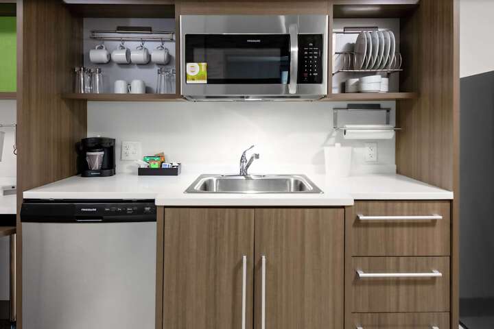 Home2 Suites by Hilton North Charleston-University Blvd
