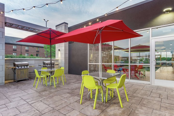 Terrace/Patio 36 of 38