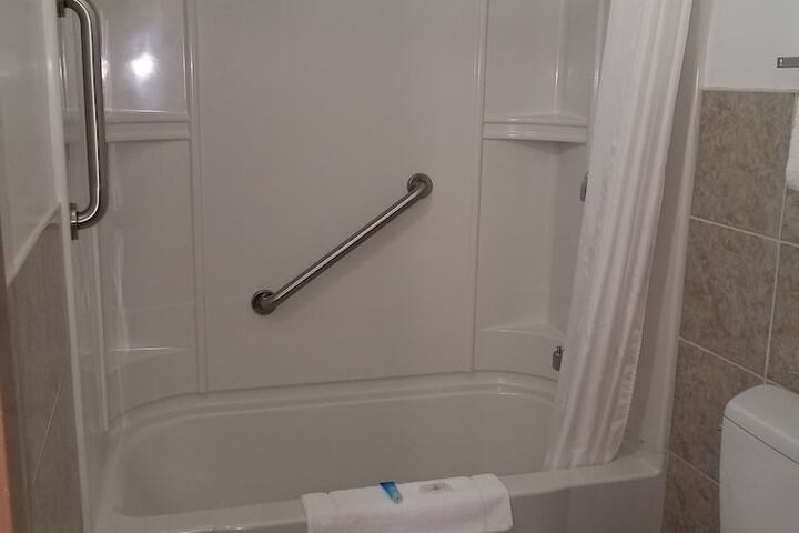 Room 16 of 30
