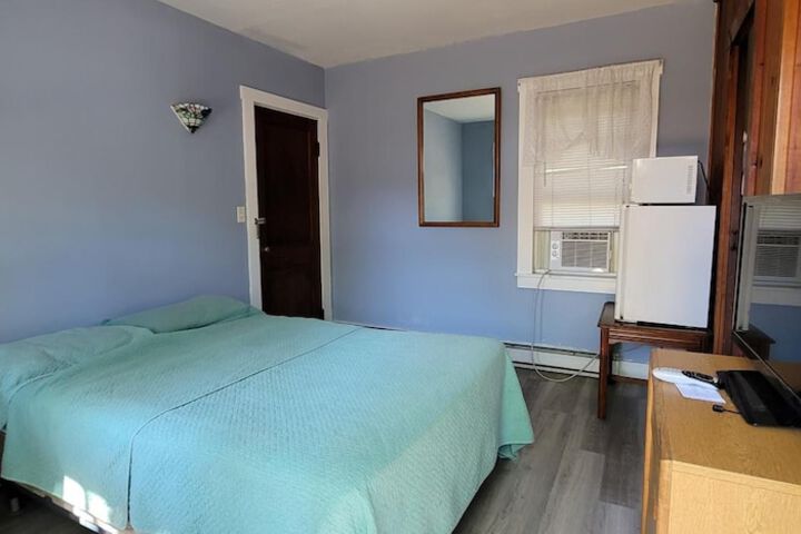 Room 33 of 55