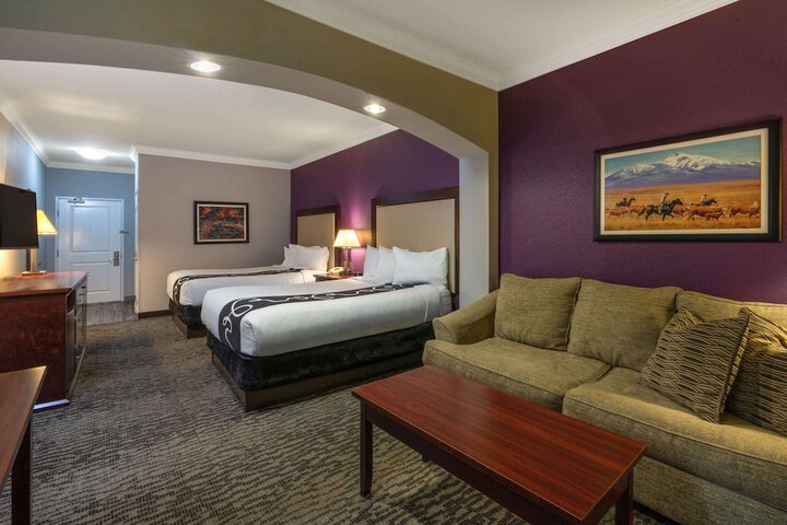 Room 28 of 51