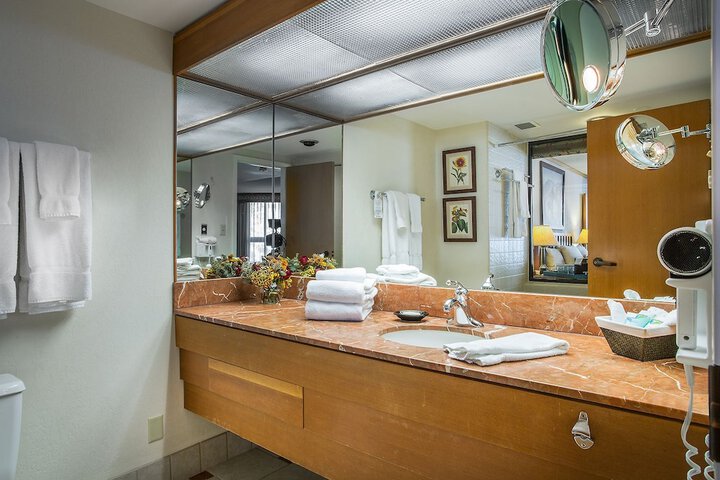 Room 14 of 32