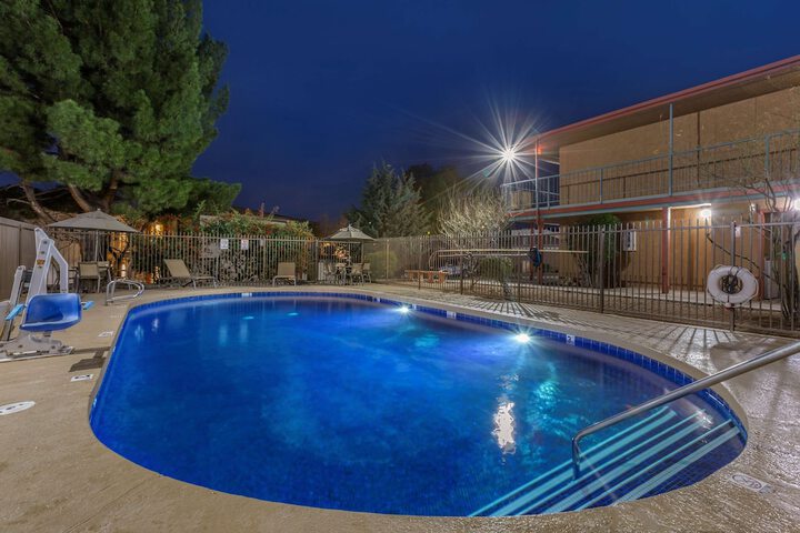 Pool 4 of 49