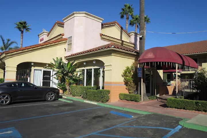 Hotel 8 of 60