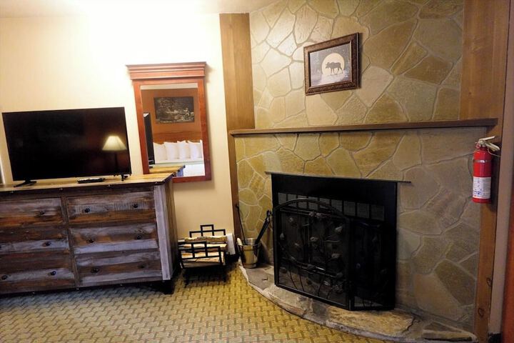 Silver Moon Inn