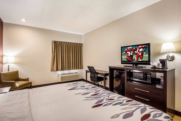 Red Roof Inn St. Louis - Troy IL