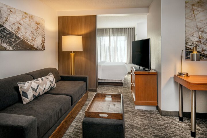 Room 18 of 29