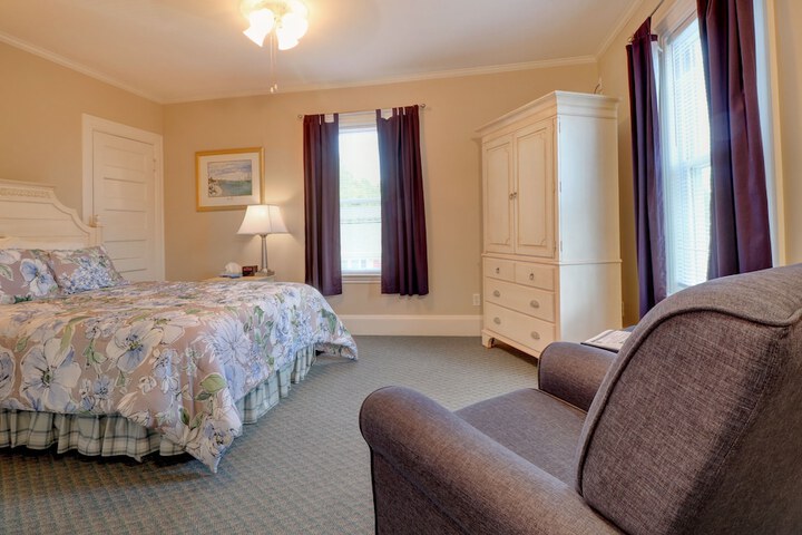 Room 60 of 87