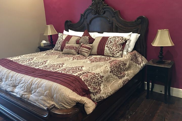 Room 11 of 31