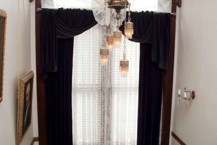 Ballroom/Hall 37 of 42