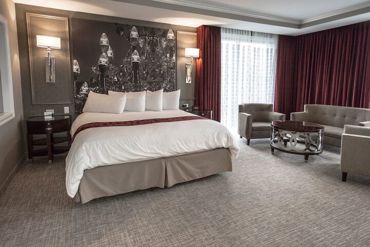 Room 14 of 38