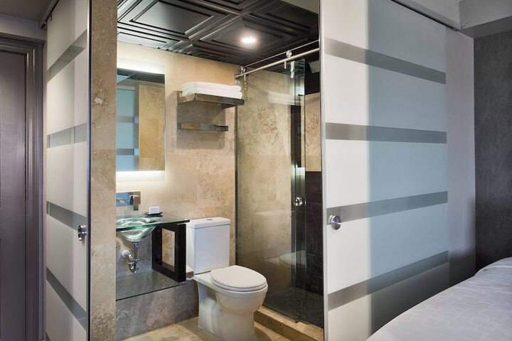 Hotel Duval Autograph Collection