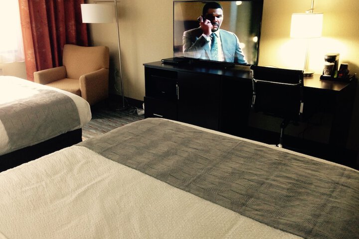 Room 10 of 42