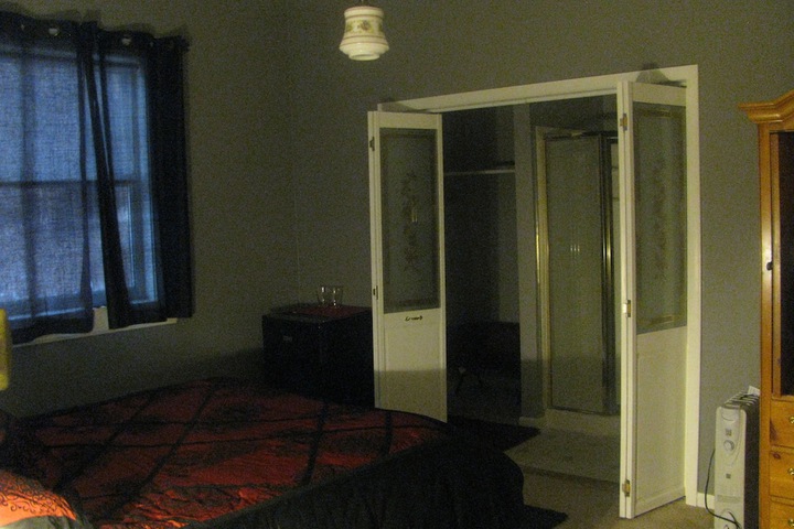 Room 10 of 20