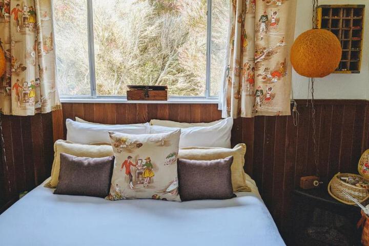 The Andiron Seaside Inn & Cabins