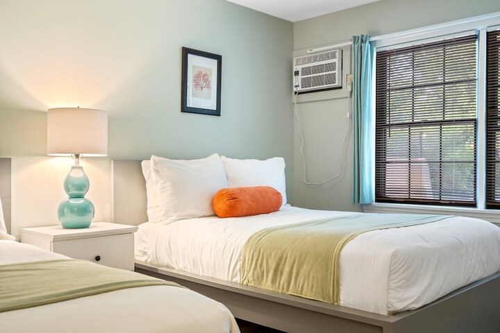 Room 48 of 53