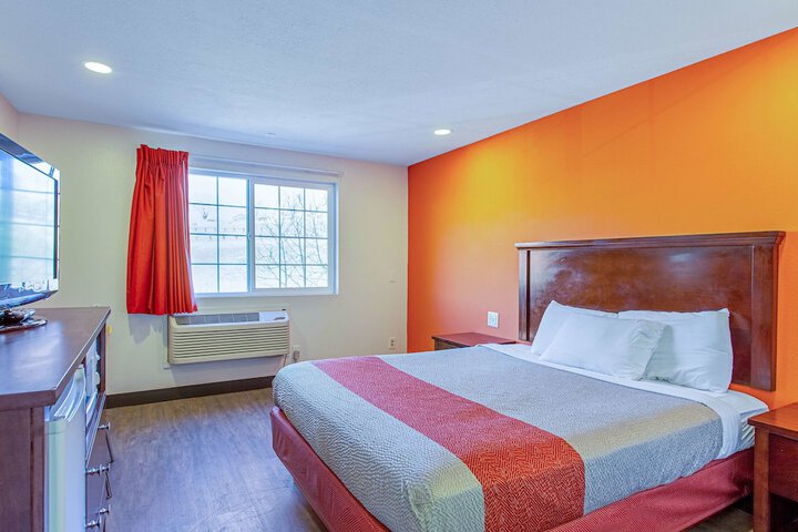 Room 26 of 46