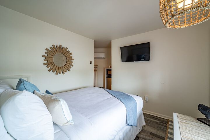 Ocean Glass Inn