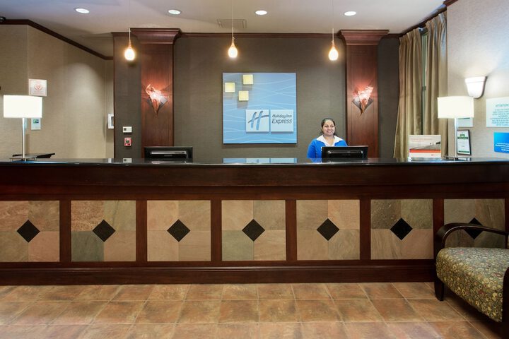Hotel 2 of 64