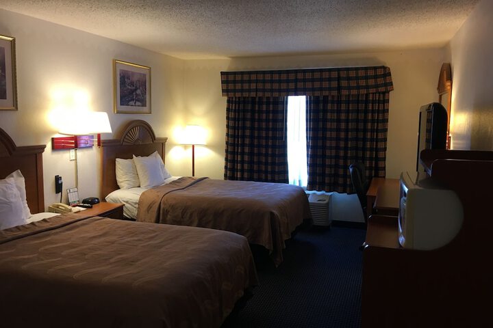 Room 27 of 62