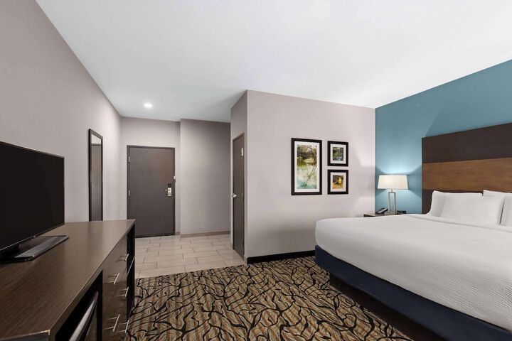 Room 22 of 50