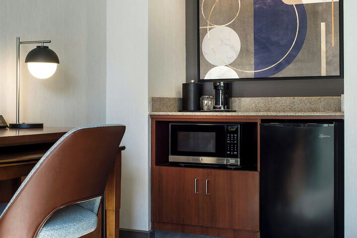 Room 21 of 44