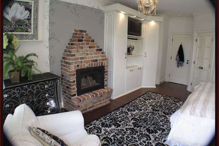 Room 7 of 49