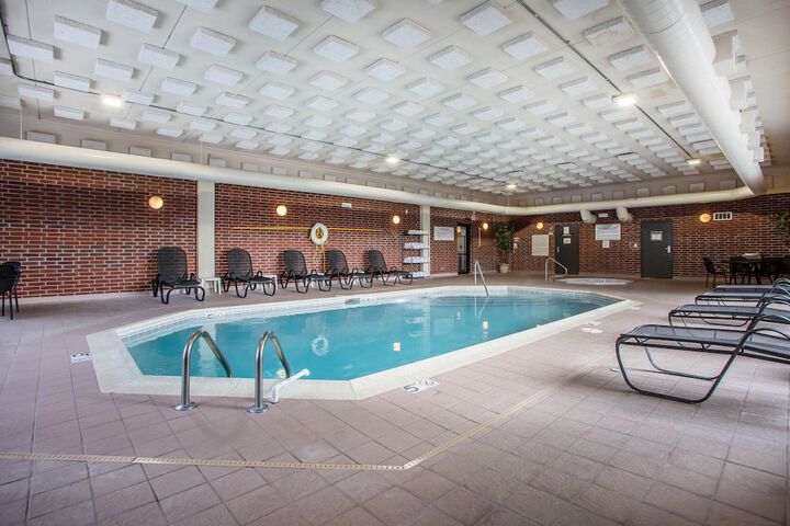 Quality Inn Schaumburg - Chicago near the Mall