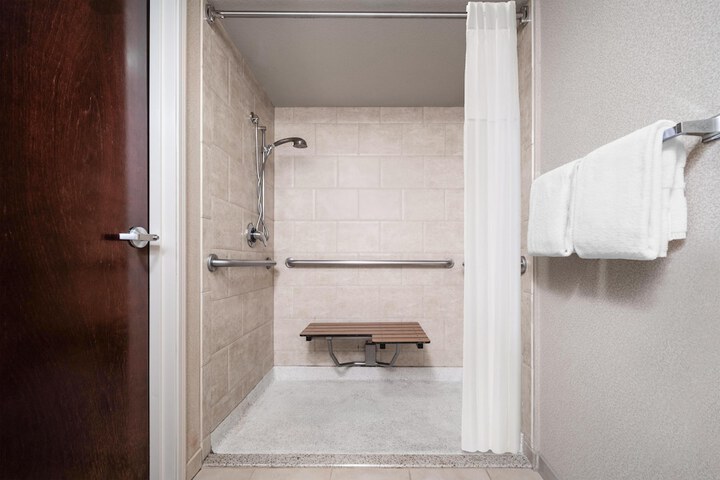Eastgate Hotel BW Signature Collection