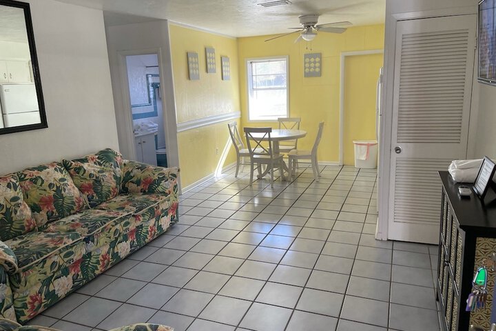 Room 7 of 20