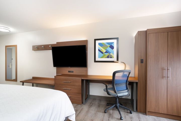 Room 25 of 44