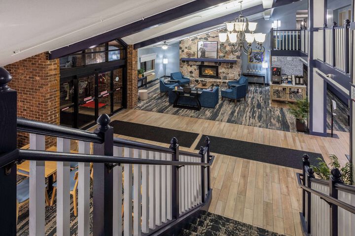AmericInn by Wyndham North Branch