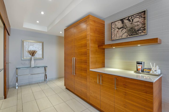 Radisson Hotel & Conference Centre Calgary Airport
