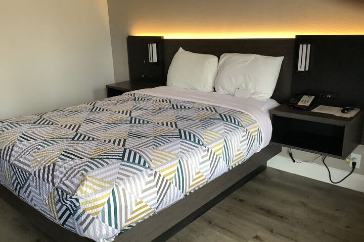 Room 37 of 44