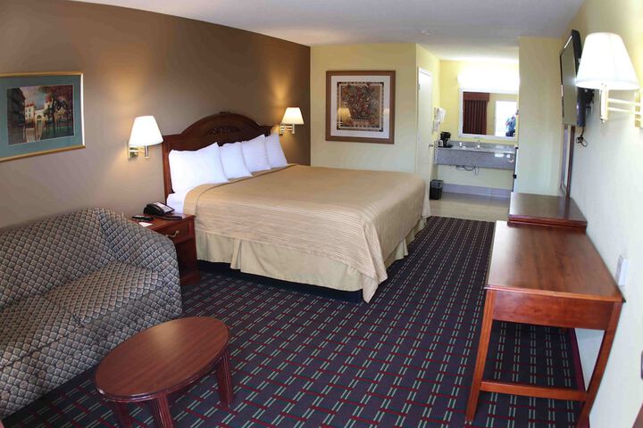 Loyalty Inn Hawkinsville