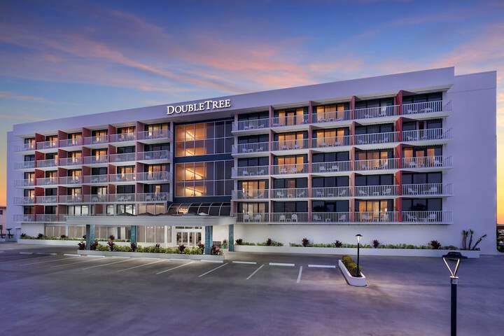 Hotel 4 of 51